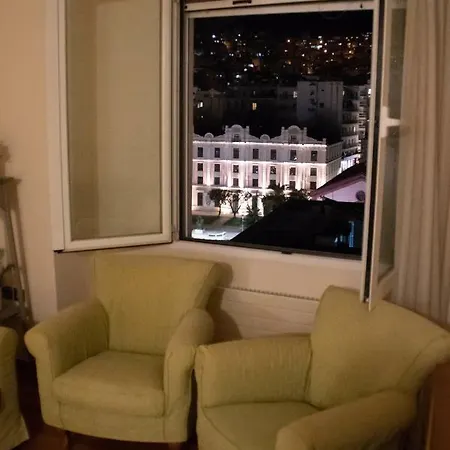 Apartment Averoff *